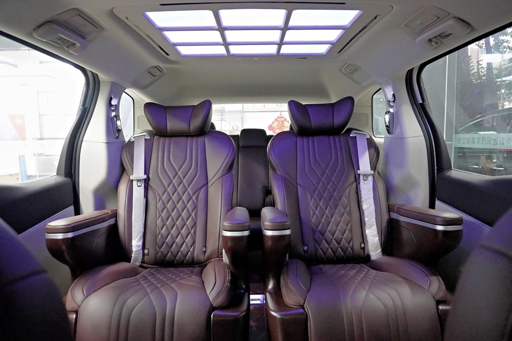 別克GL8汽車內(nèi)飾改裝